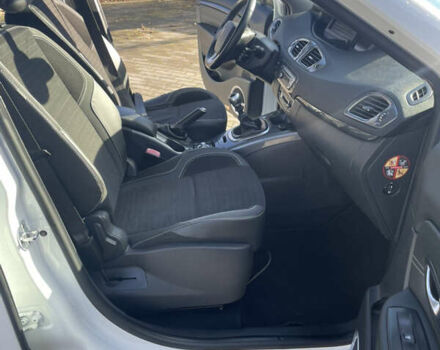 Белый Рено Scenic XMOD, объемом двигателя 1.6 л и пробегом 255 тыс. км за 10300 $, фото 24 на Automoto.ua