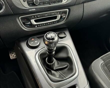 Білий Рено Scenic XMOD, об'ємом двигуна 1.6 л та пробігом 210 тис. км за 9690 $, фото 25 на Automoto.ua