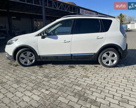 Белый Рено Scenic XMOD, объемом двигателя 1.6 л и пробегом 255 тыс. км за 10300 $, фото 8 на Automoto.ua