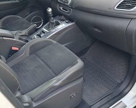 Белый Рено Scenic XMOD, объемом двигателя 1.6 л и пробегом 268 тыс. км за 8900 $, фото 1 на Automoto.ua