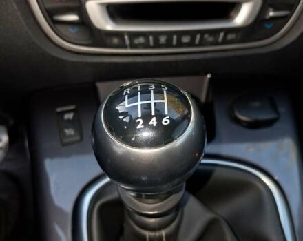 Белый Рено Scenic XMOD, объемом двигателя 1.6 л и пробегом 268 тыс. км за 8900 $, фото 3 на Automoto.ua