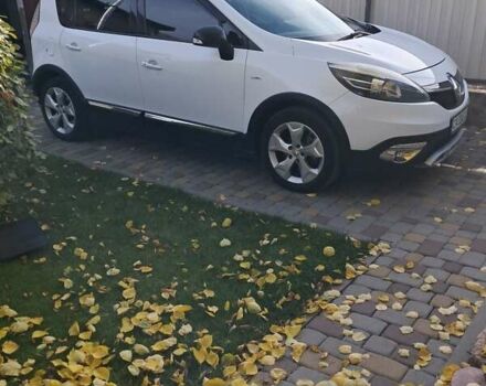 Белый Рено Scenic XMOD, объемом двигателя 1.6 л и пробегом 268 тыс. км за 8900 $, фото 9 на Automoto.ua