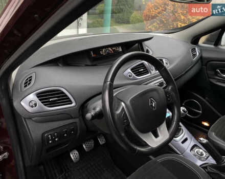 Красный Рено Scenic XMOD, объемом двигателя 1.5 л и пробегом 227 тыс. км за 9400 $, фото 37 на Automoto.ua