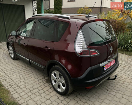 Красный Рено Scenic XMOD, объемом двигателя 1.5 л и пробегом 227 тыс. км за 9400 $, фото 7 на Automoto.ua