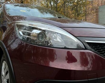 Рено Scenic XMOD 2013 в Ровно на Automoto.ua Красный Рено Scenic XMOD, объемом двигателя 1.6 л и пробегом 181 тыс. км за 10950 $, фото 12 на Automoto.ua