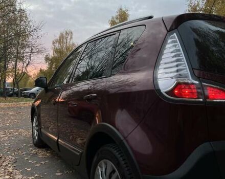 Рено Scenic XMOD 2013 в Ровно на Automoto.ua Красный Рено Scenic XMOD, объемом двигателя 1.6 л и пробегом 181 тыс. км за 10950 $, фото 6 на Automoto.ua