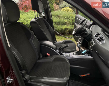 Красный Рено Scenic XMOD, объемом двигателя 1.5 л и пробегом 227 тыс. км за 9400 $, фото 52 на Automoto.ua