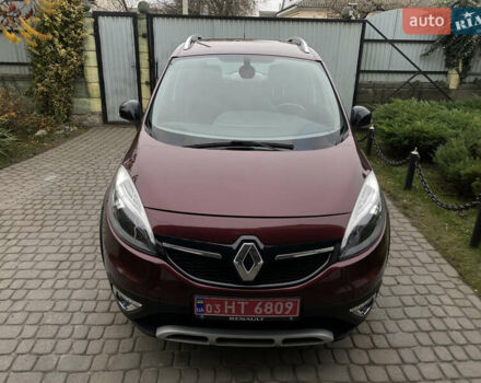 Красный Рено Scenic XMOD, объемом двигателя 1.5 л и пробегом 227 тыс. км за 9400 $, фото 9 на Automoto.ua
