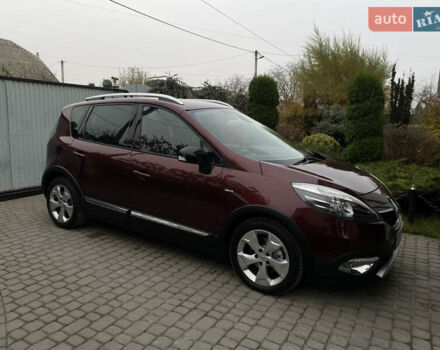 Красный Рено Scenic XMOD, объемом двигателя 1.5 л и пробегом 227 тыс. км за 9400 $, фото 2 на Automoto.ua