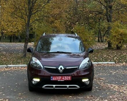 Рено Scenic XMOD 2013 в Ровно на Automoto.ua Красный Рено Scenic XMOD, объемом двигателя 1.6 л и пробегом 181 тыс. км за 10950 $, фото 11 на Automoto.ua