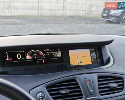 Серый Рено Scenic XMOD, объемом двигателя 1.5 л и пробегом 215 тыс. км за 10999 $, фото 33 на Automoto.ua