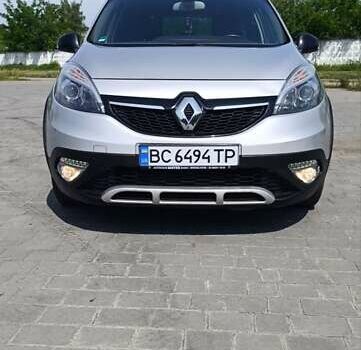 Сірий Рено Scenic XMOD, об'ємом двигуна 1.46 л та пробігом 220 тис. км за 10249 $, фото 7 на Automoto.ua