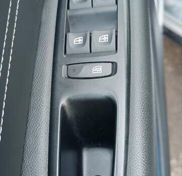 Серый Рено Scenic XMOD, объемом двигателя 1.46 л и пробегом 220 тыс. км за 9949 $, фото 24 на Automoto.ua