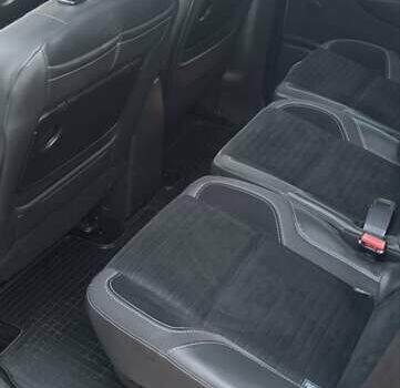 Серый Рено Scenic XMOD, объемом двигателя 1.46 л и пробегом 220 тыс. км за 9949 $, фото 25 на Automoto.ua