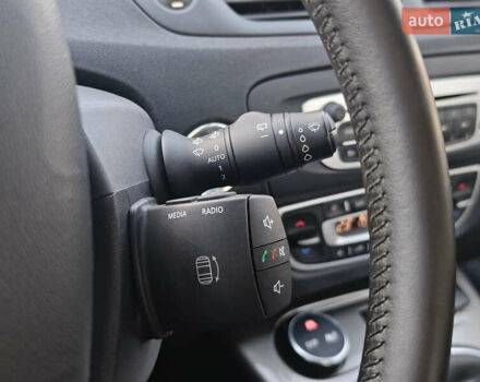 Серый Рено Scenic XMOD, объемом двигателя 1.5 л и пробегом 215 тыс. км за 10999 $, фото 31 на Automoto.ua