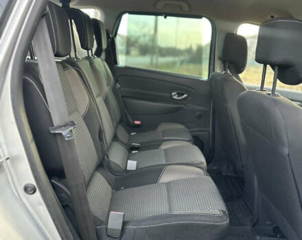 Серый Рено Scenic XMOD, объемом двигателя 1.5 л и пробегом 178 тыс. км за 9000 $, фото 17 на Automoto.ua