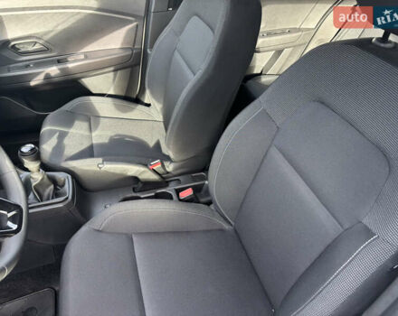 Рено Taliant 2024 в Днепре (Днепропетровске) на Automoto.ua Белый Рено Taliant, объемом двигателя 1 л и пробегом 1 тыс. км за 15598 $, фото 9 на Automoto.ua