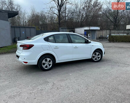 Белый Рено Taliant, объемом двигателя 1 л и пробегом 7 тыс. км за 15500 $, фото 1 на Automoto.ua