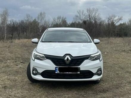 Белый Рено Taliant, объемом двигателя 1 л и пробегом 15 тыс. км за 14800 $, фото 1 на Automoto.ua