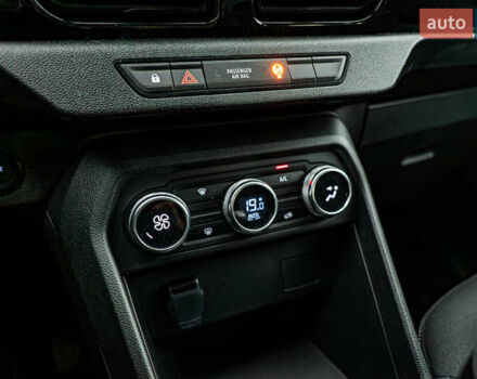 Рено Taliant, объемом двигателя 1 л и пробегом 11 тыс. км за 16226 $, фото 17 на Automoto.ua