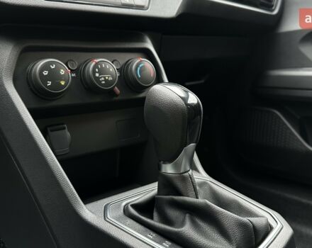 Рено Taliant, об'ємом двигуна 1 л та пробігом 0 тис. км за 17959 $, фото 9 на Automoto.ua