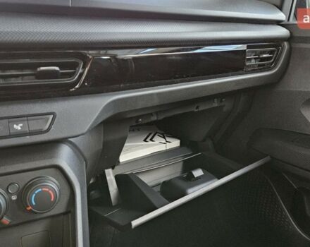 Рено Taliant, объемом двигателя 1 л и пробегом 0 тыс. км за 17617 $, фото 18 на Automoto.ua