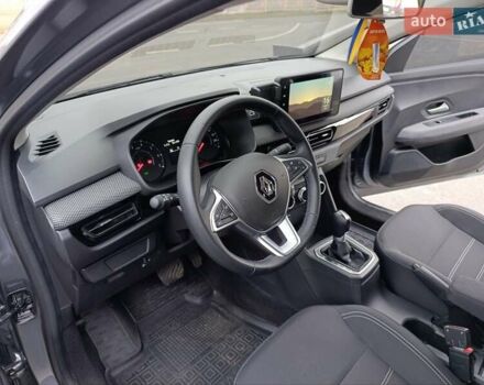 Серый Рено Taliant, объемом двигателя 1 л и пробегом 36 тыс. км за 19603 $, фото 4 на Automoto.ua