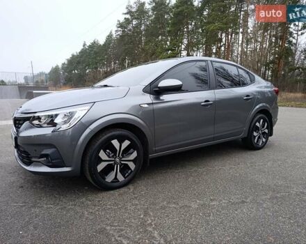 Серый Рено Taliant, объемом двигателя 1 л и пробегом 36 тыс. км за 19603 $, фото 1 на Automoto.ua