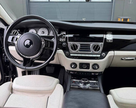 Чорний Ролс Ройс Ghost, об'ємом двигуна 6.6 л та пробігом 60 тис. км за 220000 $, фото 3 на Automoto.ua