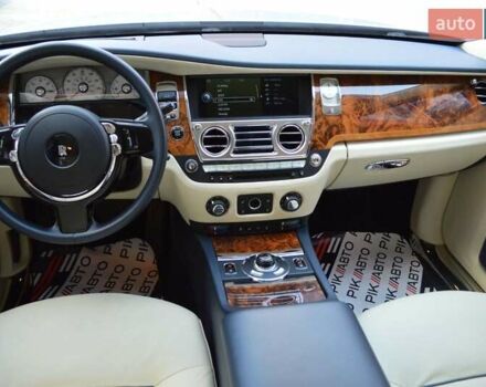 Синій Ролс Ройс Ghost, об'ємом двигуна 6.6 л та пробігом 147 тис. км за 117000 $, фото 48 на Automoto.ua