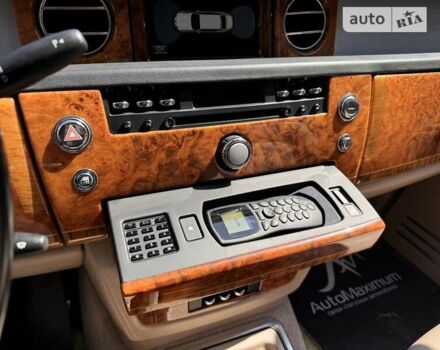 Черный Ролс Ройс Фантом, объемом двигателя 6.75 л и пробегом 89 тыс. км за 110000 $, фото 21 на Automoto.ua