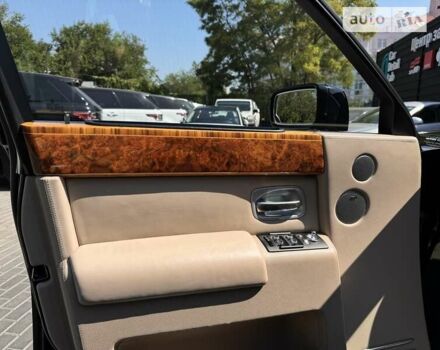 Черный Ролс Ройс Фантом, объемом двигателя 6.75 л и пробегом 89 тыс. км за 110000 $, фото 10 на Automoto.ua