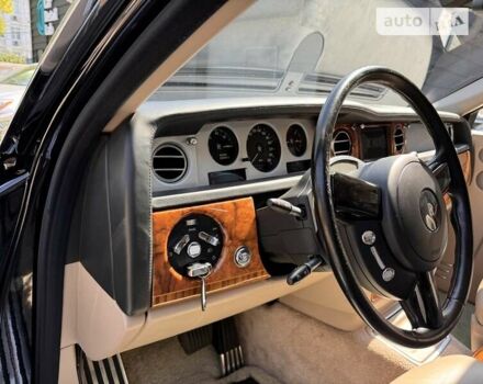 Черный Ролс Ройс Фантом, объемом двигателя 6.75 л и пробегом 89 тыс. км за 110000 $, фото 9 на Automoto.ua