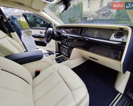 Синій Ролс Ройс Фантом, об'ємом двигуна 6.75 л та пробігом 37 тис. км за 450000 $, фото 16 на Automoto.ua