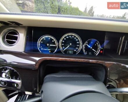 Синій Ролс Ройс Фантом, об'ємом двигуна 6.75 л та пробігом 37 тис. км за 450000 $, фото 18 на Automoto.ua