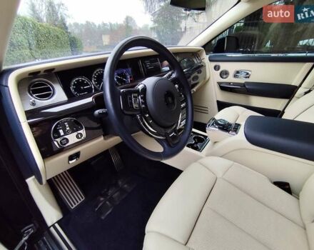 Синій Ролс Ройс Фантом, об'ємом двигуна 6.75 л та пробігом 37 тис. км за 450000 $, фото 17 на Automoto.ua