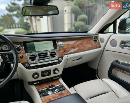 Синий Ролс Ройс Wraith, объемом двигателя 6.59 л и пробегом 50 тыс. км за 280000 $, фото 47 на Automoto.ua
