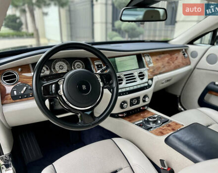 Синий Ролс Ройс Wraith, объемом двигателя 6.59 л и пробегом 50 тыс. км за 280000 $, фото 33 на Automoto.ua