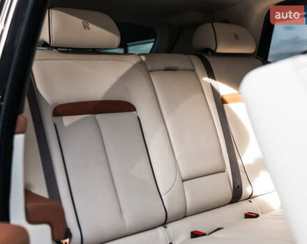 Черный Ролс Ройс Cullinan, объемом двигателя 0 л и пробегом 52 тыс. км за 440000 $, фото 51 на Automoto.ua