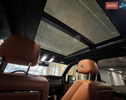 Черный Ролс Ройс Cullinan, объемом двигателя 6.7 л и пробегом 50 тыс. км за 390000 $, фото 20 на Automoto.ua
