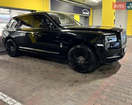 Черный Ролс Ройс Cullinan, объемом двигателя 6.7 л и пробегом 50 тыс. км за 390000 $, фото 9 на Automoto.ua