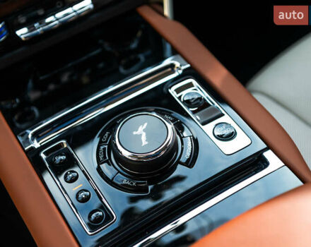 Черный Ролс Ройс Cullinan, объемом двигателя 0 л и пробегом 52 тыс. км за 440000 $, фото 30 на Automoto.ua