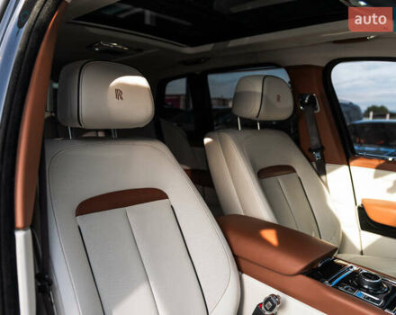 Черный Ролс Ройс Cullinan, объемом двигателя 0 л и пробегом 52 тыс. км за 440000 $, фото 47 на Automoto.ua