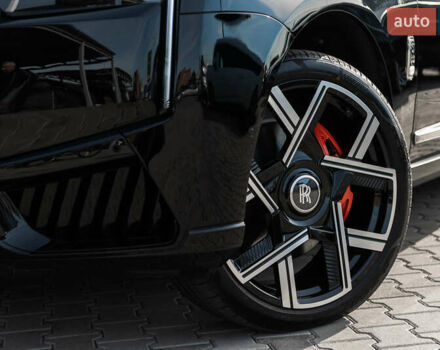 Черный Ролс Ройс Cullinan, объемом двигателя 0 л и пробегом 52 тыс. км за 440000 $, фото 1 на Automoto.ua