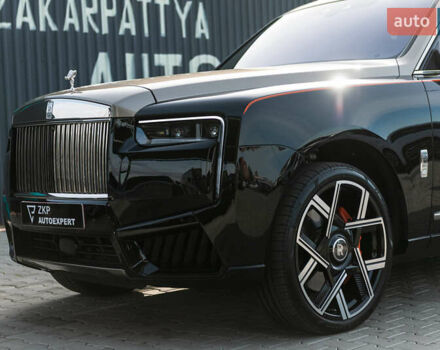 Черный Ролс Ройс Cullinan, объемом двигателя 0 л и пробегом 52 тыс. км за 440000 $, фото 22 на Automoto.ua