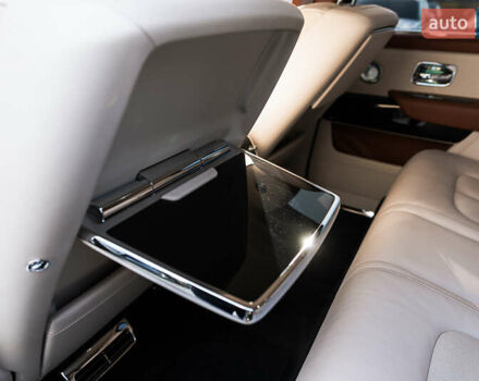 Черный Ролс Ройс Cullinan, объемом двигателя 0 л и пробегом 52 тыс. км за 440000 $, фото 44 на Automoto.ua