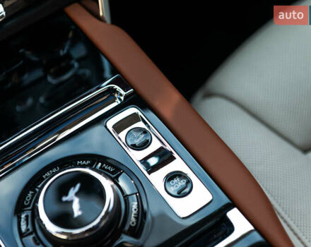 Черный Ролс Ройс Cullinan, объемом двигателя 0 л и пробегом 52 тыс. км за 440000 $, фото 32 на Automoto.ua