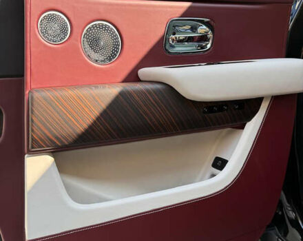 Чорний Ролс Ройс Cullinan, об'ємом двигуна 6.7 л та пробігом 28 тис. км за 414000 $, фото 20 на Automoto.ua