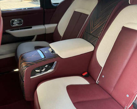 Чорний Ролс Ройс Cullinan, об'ємом двигуна 6.7 л та пробігом 28 тис. км за 414000 $, фото 15 на Automoto.ua
