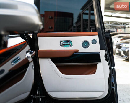 Черный Ролс Ройс Cullinan, объемом двигателя 0 л и пробегом 52 тыс. км за 440000 $, фото 40 на Automoto.ua